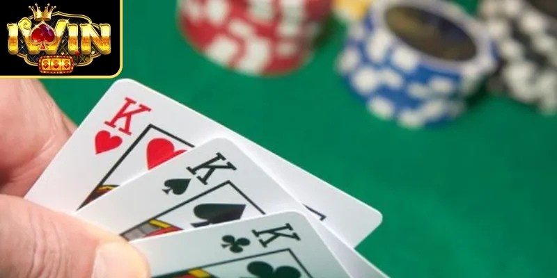Chơi Bài 3 Cây Online - Hướng Dẫn Luật Cược Chi Tiết 3 So bài thắng thua trong bài 3 cây